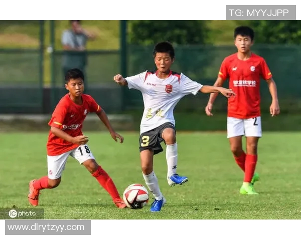 足球联赛球队年轻球员培养体系解析